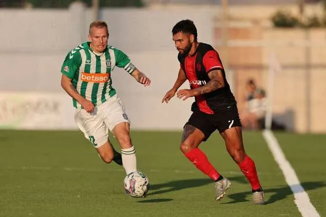 Màn so tài kịch tính giữa Lokomotiv Moscow vs PFC Sochi